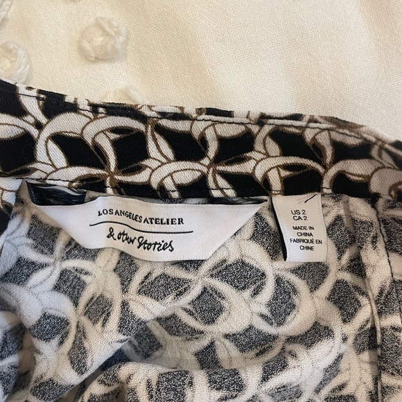 & Other Stories Chic Black and White Patterned Women's Top - Picture 3 of 4